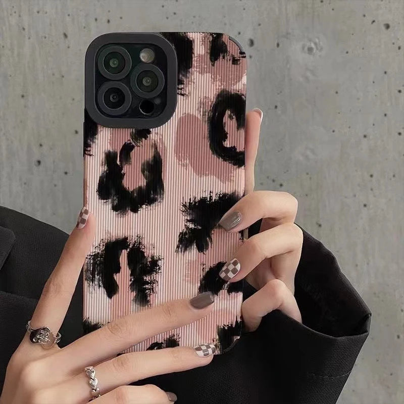 Retro Leopard Print iPhone Case: Camera Protection, Shockproof